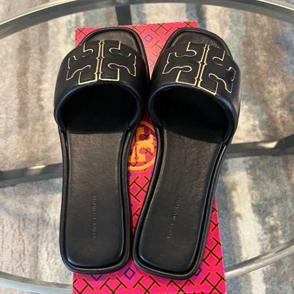 Tory Burch Double T Sport Slide in Black Sz 9.5 In Excellent Pre-Loved Condition - Picture 1 of 8